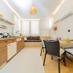 Stylish Apartment Close To The Beach In Antalya