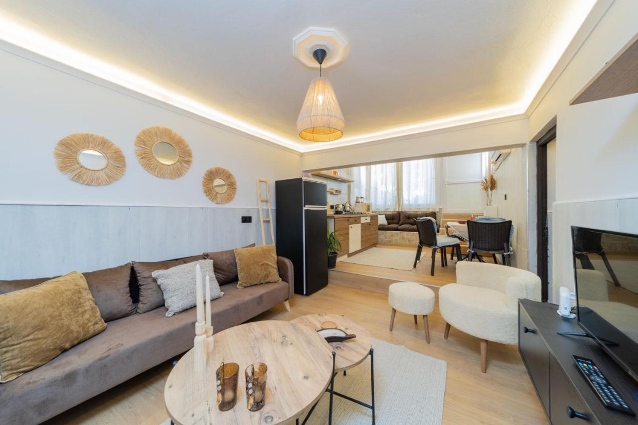 Stylish Close To The In Daire
