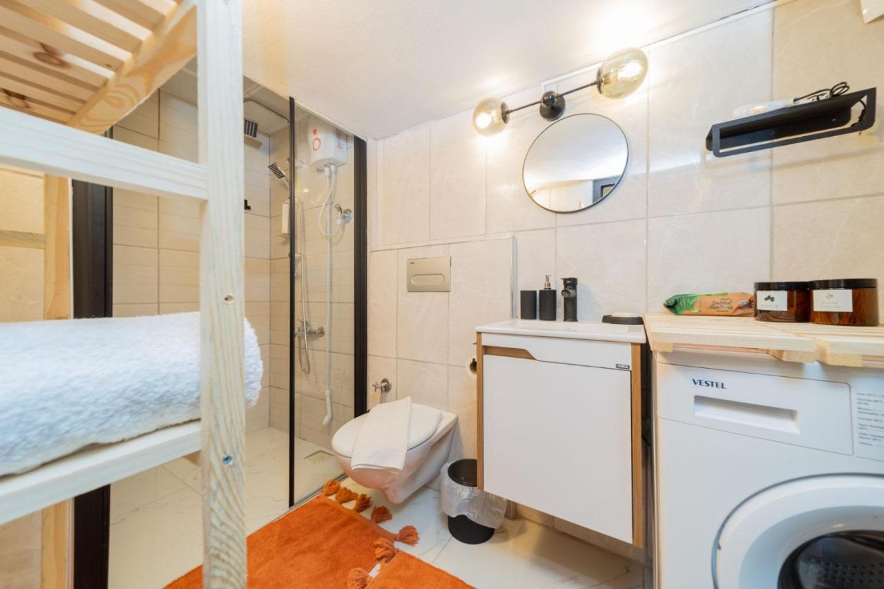 Stylish Close To The In Daire